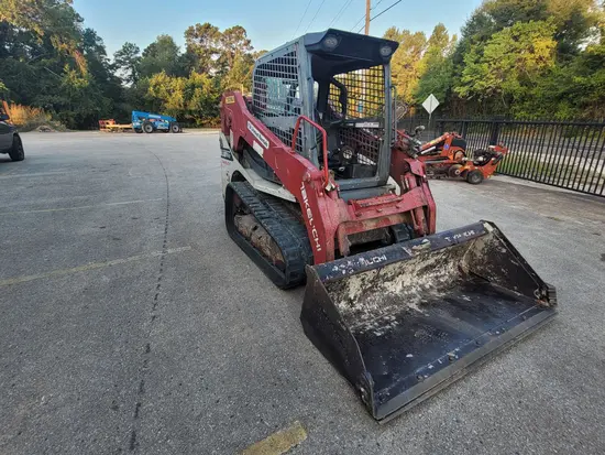 2017 Takeuchi TL10V2-R Track Loader