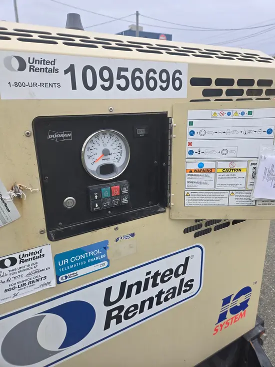 2019 Doosan P425/HP375EXT4I Air Compressor