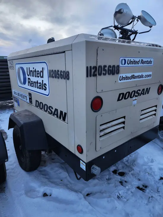 2021 Doosan P425/HP375WCUT4 Air Compressor