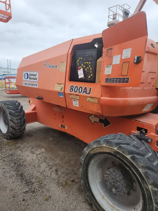 2017 JLG 800AJ Articulating Boom Lift