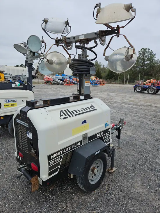 2017 Allmand NIGHT-LITE PRO Portable Light Tower