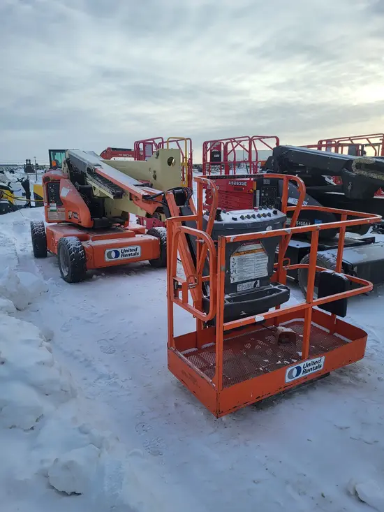 2014 JLG E450AJ Articulating Boom Lift