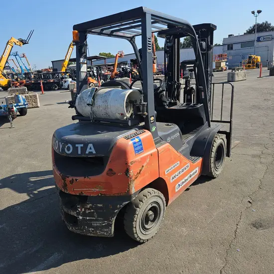 2019 Toyota 8FGU25 Warehouse Forklift