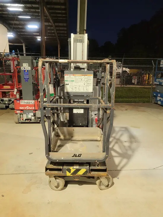 2016 JLG 20MVL Self-Propelled One-Person Lift