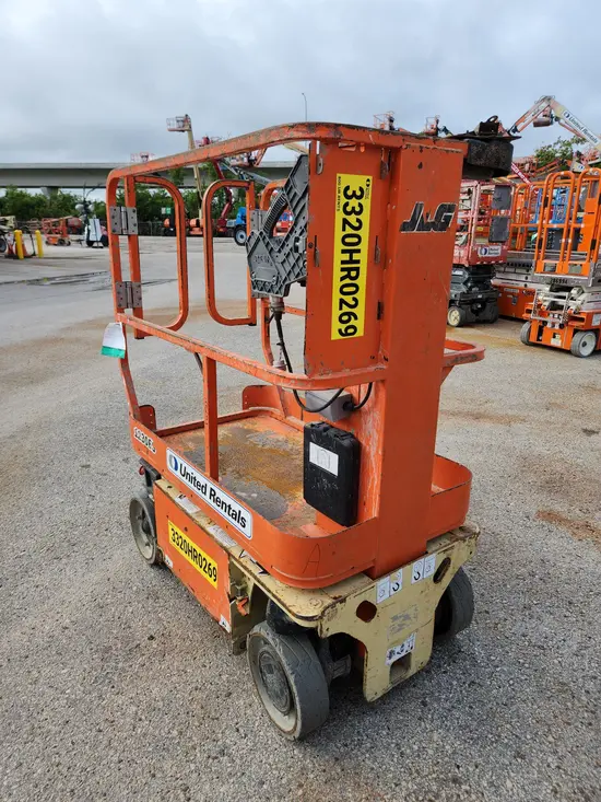 2019 JLG 1230ES Self-Propelled One-Person Lift
