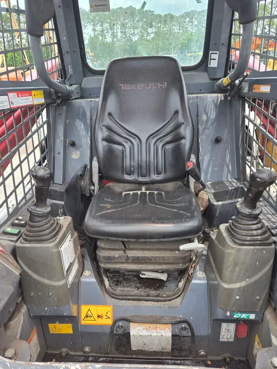 2021 Takeuchi TL8R2R Track Loader