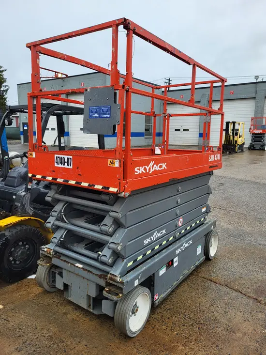 2016 Skyjack SJIII4740 Scissor Lift