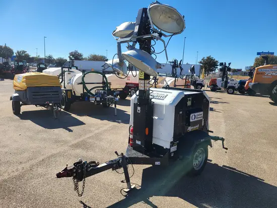 2017 Allmand NIGHT LIGHT V Portable Light Tower