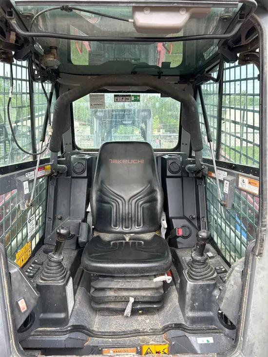 2019 Takeuchi TL12R2-CR Track Loader