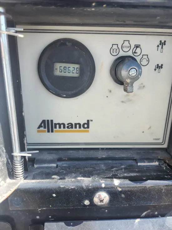 2018 Allmand NL-V Portable Light Tower