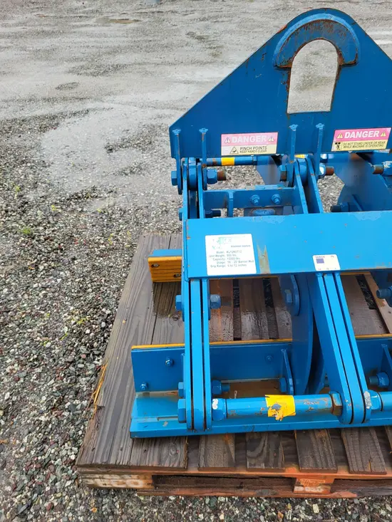 2023 Kenco KL12000
