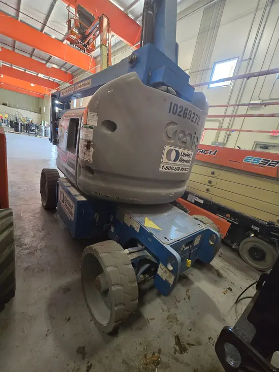 2014 Genie Z-40/23N RJ Articulating Boom Lift