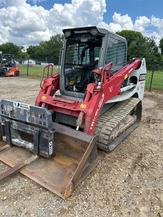 2019 Takeuchi TL12R2-CR Track Loader