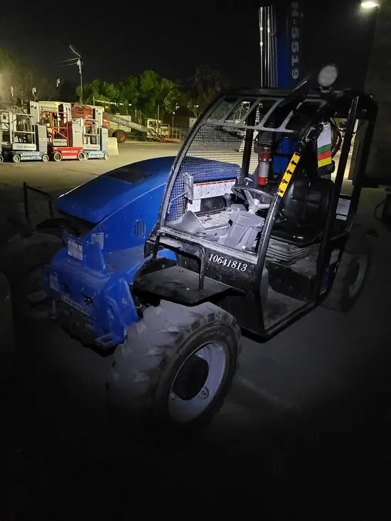 2017 Genie GTH-5519 Forklift