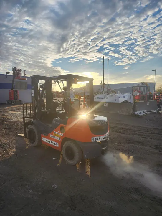 2018 Toyota 8FGU30 Warehouse Forklift