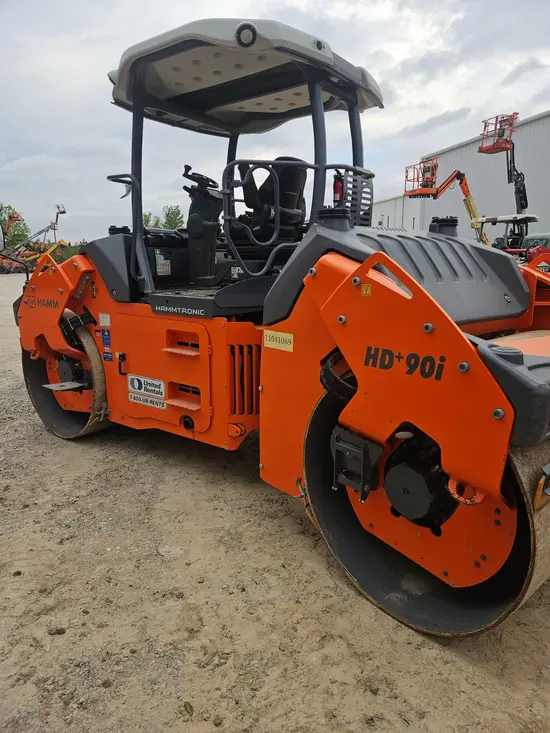 2020 Hamm HD+90iVV Double Drum Roller
