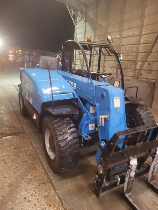 2017 Genie GTH-5519 Forklift