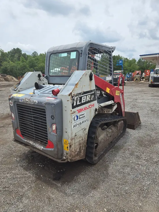 2021 Takeuchi TL8R2R Track Loader