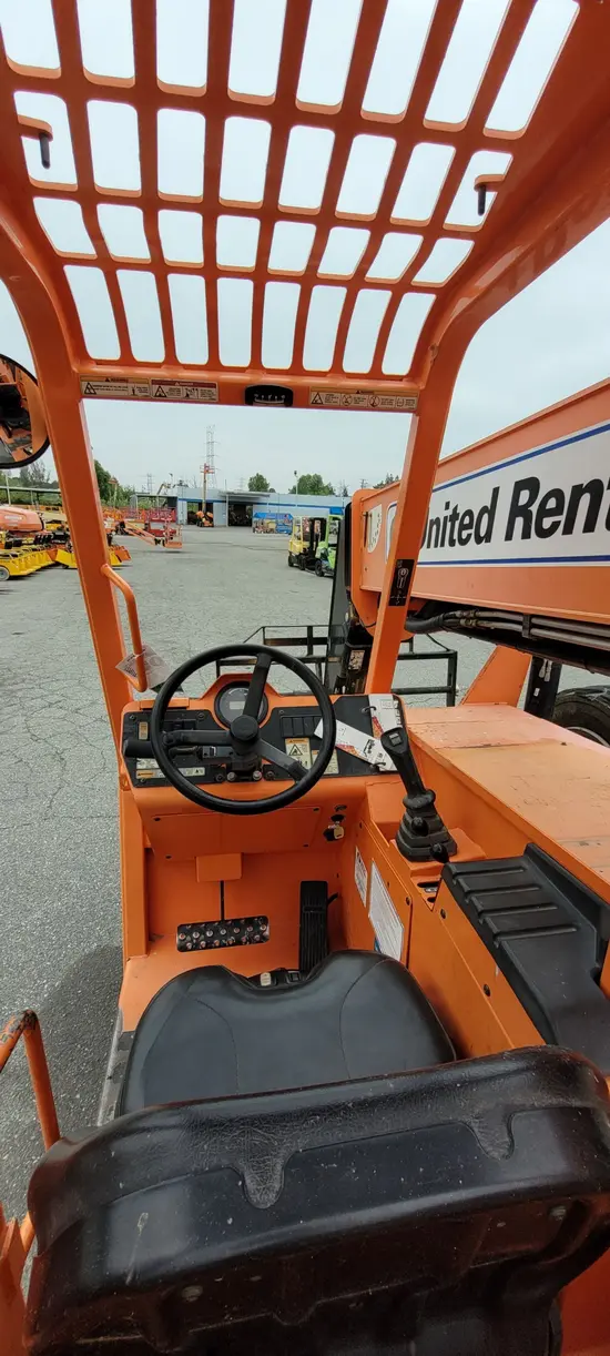 2016 SKYTRAK 6042 Forklift