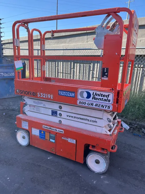 2017 Snorkel S3219E Scissor Lift