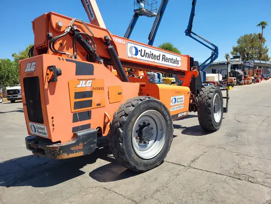 2016 SKYTRAK 6042 Forklift