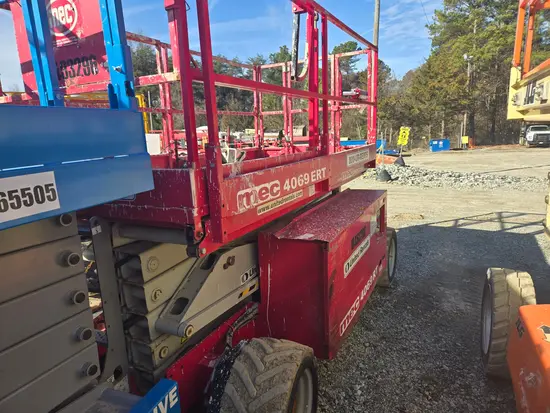 2016 MEC 4069ERT Scissor Lift