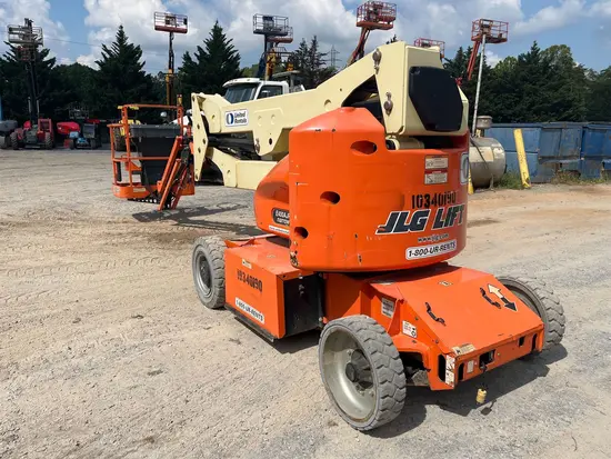 2015 JLG E400AJPN Articulating Boom Lift