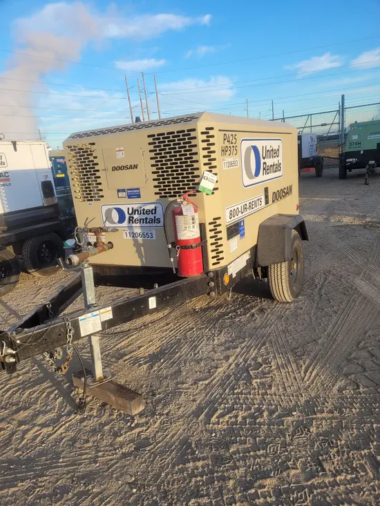 2021 Doosan P425/HP375WCUT4 Air Compressor