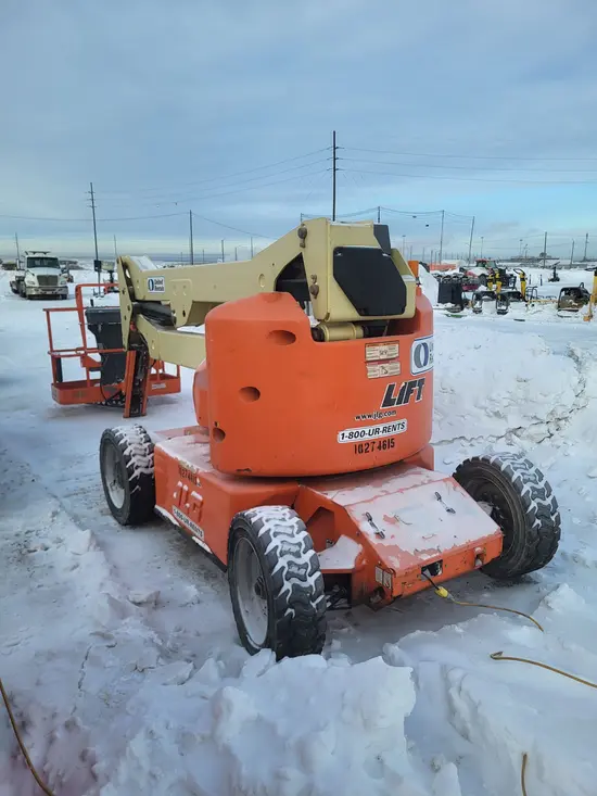 2014 JLG E450AJ Articulating Boom Lift