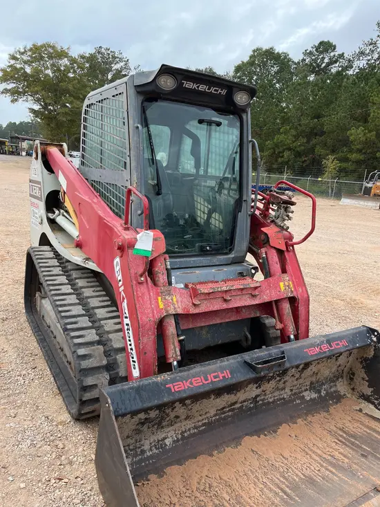 2018 Takeuchi TL12R2-CR Track Loader