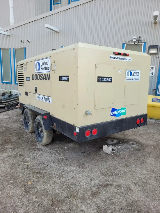 2020 Doosan XP825/HP750WCU Air Compressor