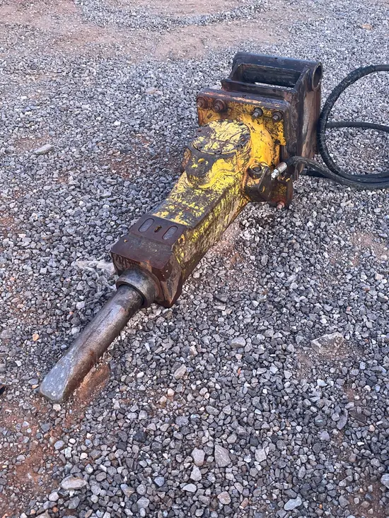 2016 Atlas Copco SB 452 Attachment