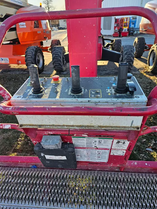 2016 MEC 60JD Boom Lift