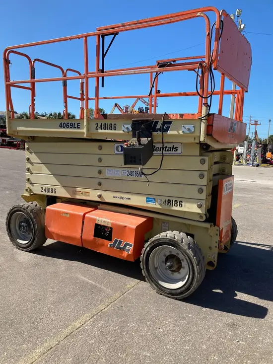 2015 JLG 4069LE Scissor Lift