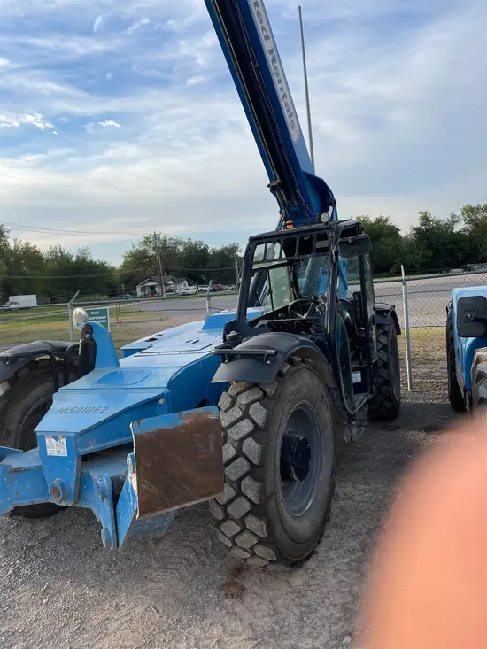 2016 Genie GTH-1056 Forklift