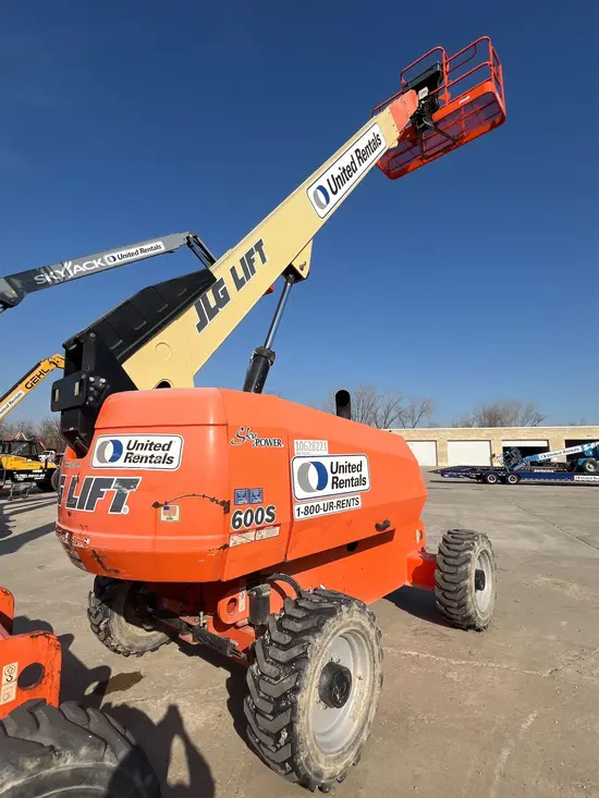 2017 JLG 600S Boom Lift