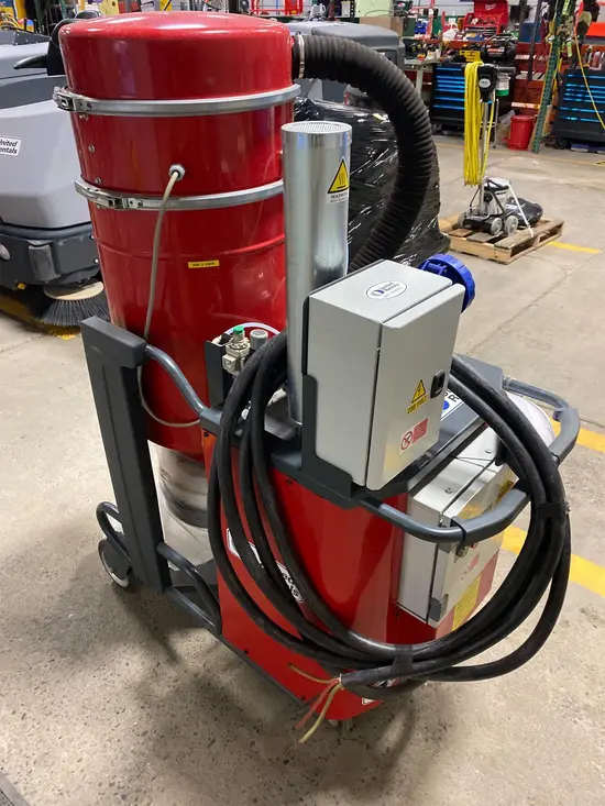 2022 Husqvarna BDC-33-230V Vacuum