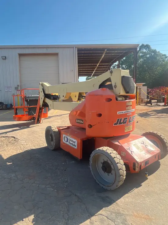 2014 JLG E450AJ Articulating Boom Lift