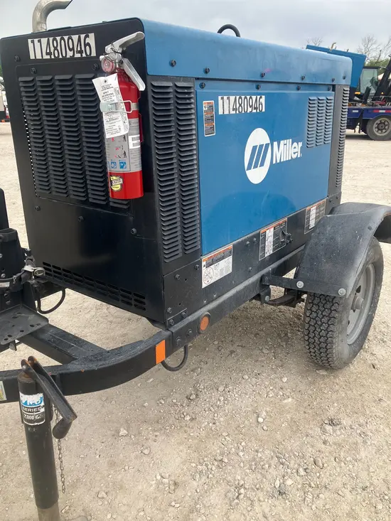 2022 Miller Welders Big Blue 300R Welder