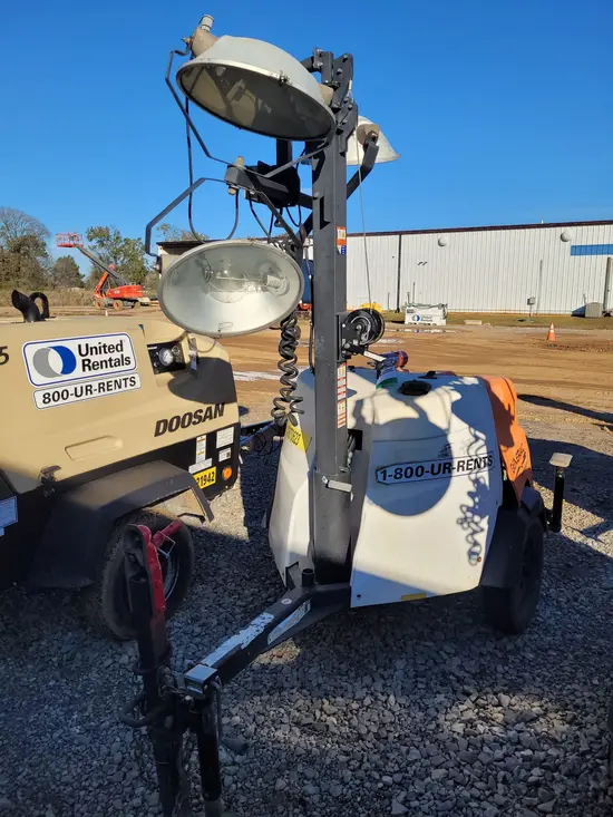 2018 Magnum Pro MLT6SM-STD3 Portable Light Tower