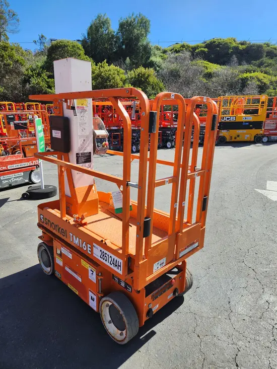 2021 Snorkel TM16E Self-Propelled One-Person Lift