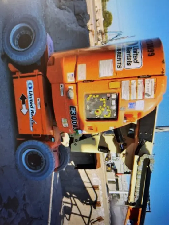 2014 JLG E300AJP Articulating Boom Lift