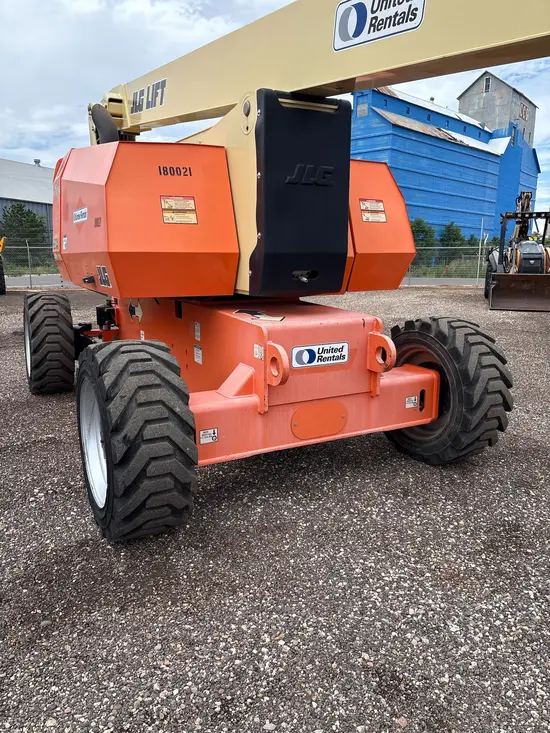 2016 JLG 800AJ Articulating Boom Lift