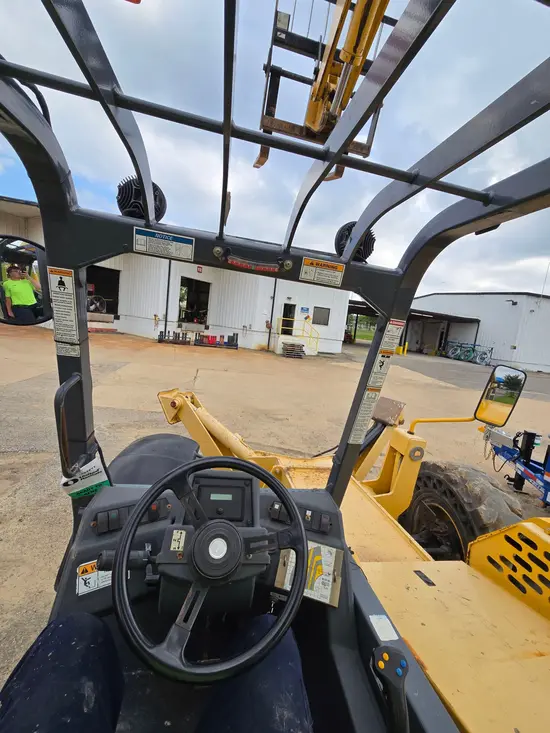 2015 Gehl DL12-55 Forklift