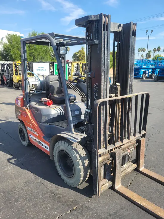2019 Toyota 8FGU25 Warehouse Forklift