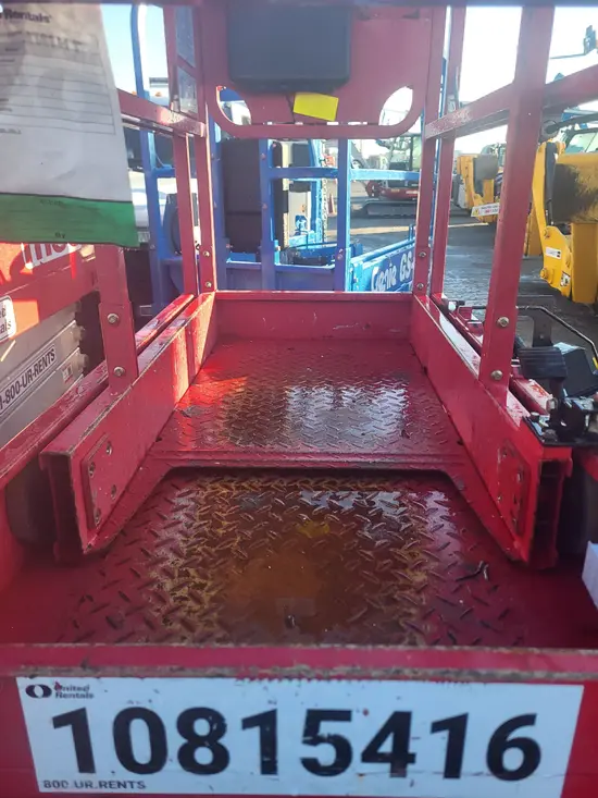 2018 MEC MICRO 19 Scissor Lift