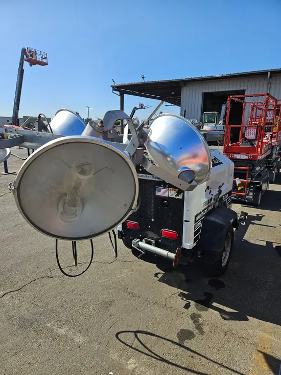 2016 Allmand NIGHT-LITE PRO Portable Light Tower
