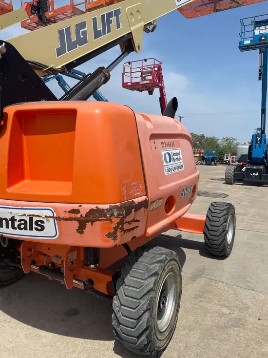 2014 JLG 400S Boom Lift