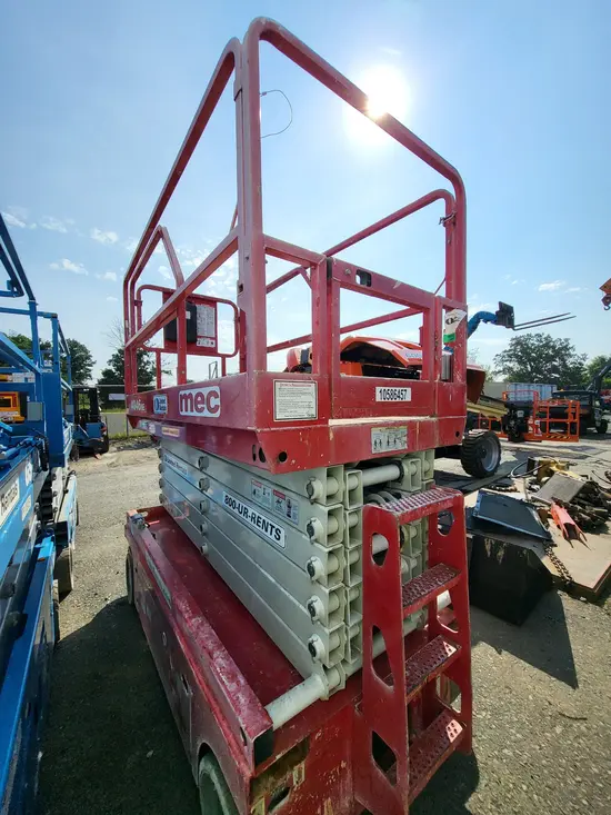 2017 MEC 4046SE Scissor Lift
