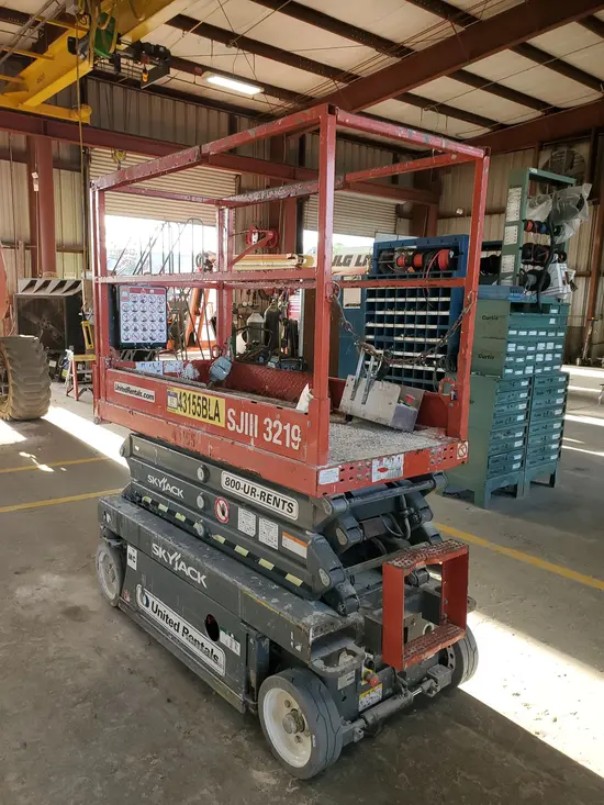 2017 Skyjack SJIII3219 Scissor Lift